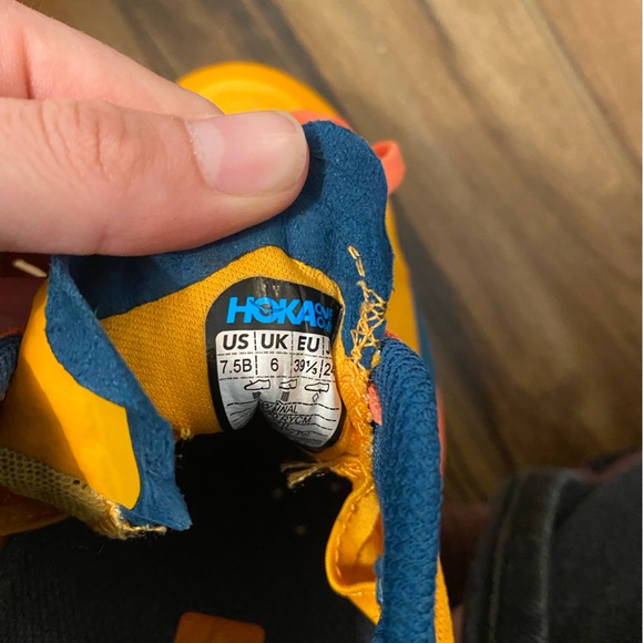 Women’s Hoka Zinal 1 Size 7.5B - Picture 2 of 6